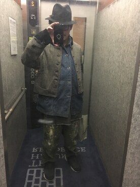 「ペイント」｜「アイテム（ノーカラージャケット）」を使った、DRGNさん（メンズ・170cm）の春コーディネート
