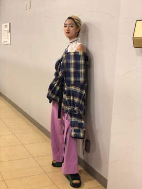 「SYU.HOMME/FEMM（シュウ）のアイテム」を使った、Mai Matsuzakaさん（レディース・165cm）の秋コーディネート
