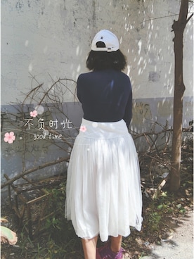 「SKY（スカイ）のアイテム」を使った、浅晓眠shanさん（レディース・161cm）の冬コーディネート