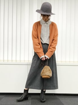 「アイテム（カーディガン/ボレロ、オレンジ系）」を使った、yuki さん（レディース・160cm）の秋コーディネート