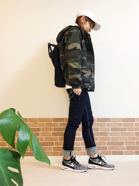 SUB-rhymeさんのコーディネート