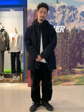 「inov-8（イノヴェイト）のアイテム（シューズ）」を使った、Junpei  Fukadaさん（メンズ・170cm）の秋コーディネート