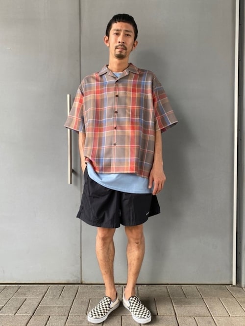 BEAVER なんばパークス店Junpei Fukadaさんの「(|)」を使ったコーディネート