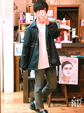 「美容師」｜「アイテム（ナイロンジャケット）」を使った、ひろてぃー@美容師✂︎さん（メンズ・165cm）の春コーディネート