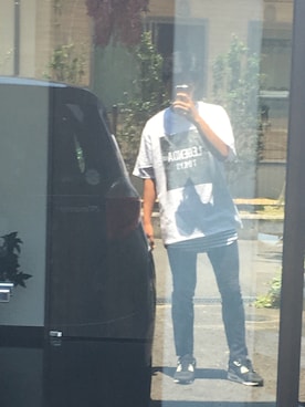 メタルボックスロゴクルーネックtシャツを使ったメンズ人気ファッションコーディネート Wear