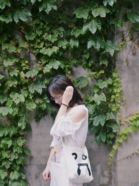 「wumingのアイテム（ショルダーバッグ、ホワイト系）」を使った、效忠Aliceさん（レディース・160cm）の夏コーディネート