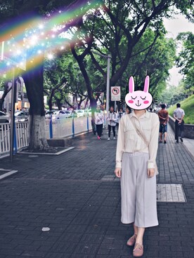 「UNIQLO（ユニクロ）のアイテム（シャツ/ブラウス、イエロー系）」を使った、效忠Aliceさん（レディース・160cm）の夏コーディネート