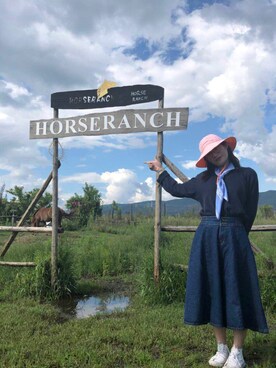 「CONVERSE（コンバース）のアイテム（その他シューズ、ホワイト系）」を使った、效忠Aliceさん（レディース・160cm）の夏コーディネート