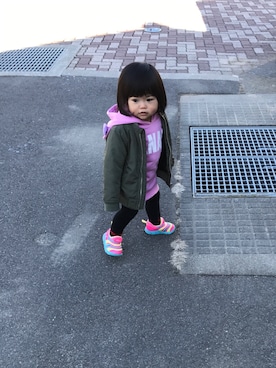 「H&M（エイチ・アンド・エム）のアイテム（MA-1）」を使った、ande.momさん（キッズ・80cm）の冬コーディネート