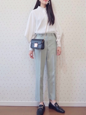 「select MOCA（セレクトモカ）の柔らかく履きやすいフェイクレザーゴールドビット付きローファー（ローファー）」を使った、MAYUKOさん（レディース・163cm）の春コーディネート