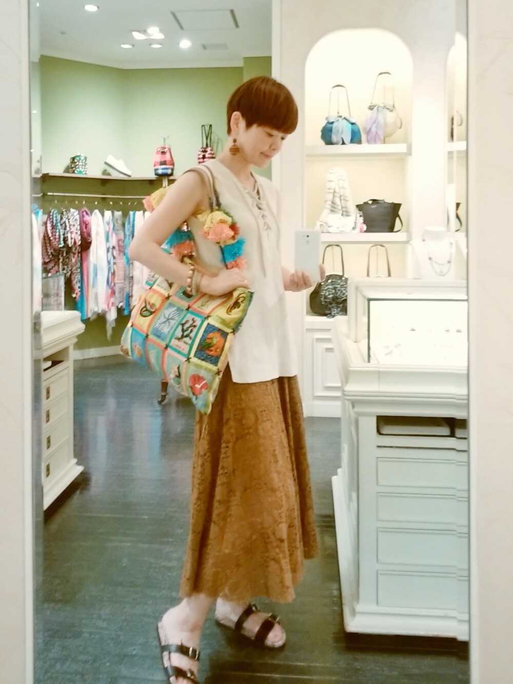 「レース、ノースリーブ、collection PRIVEE、オトナカジュアル、jamin puech、オトナ女子」｜「Jamin Puechのジャマン・ピュエッシュ　バッグ（トートバッグ、その他）」を使った、mimioさん（レディース・163cm）の夏コーディネートの1枚目の写真