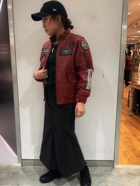 「アイテム（ミリタリージャケット、レッド系）」を使った、ayanaさん（レディース・158cm）の秋コーディネート