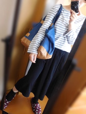 「お買い物」｜「アイテム（トートバッグ）」を使った、rinaさん（レディース・155cm）の春コーディネート