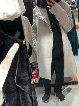 「AZUL by moussy（アズールバイマウジー）のアイテム（パーカー）」を使った、Reitoさん（メンズ・165cm）の冬コーディネート