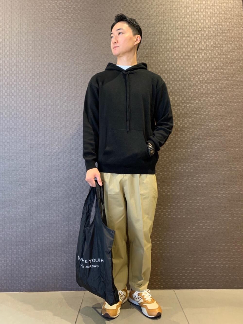「Steven Alanの＜Steven Alan＞ VENTILE SUPER BAGGY TAPERED PANTS-JUST/パンツ（その他パンツ、ベージュ系）」を使った、小林 心さん（メンズ・173cm）の秋コーディネートの1枚目の写真