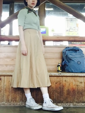 「CONVERSE（コンバース）のアイテム（Sneakers、ホワイト系）」を使った、やよひさん（レディース・154cm）の春コーディネート