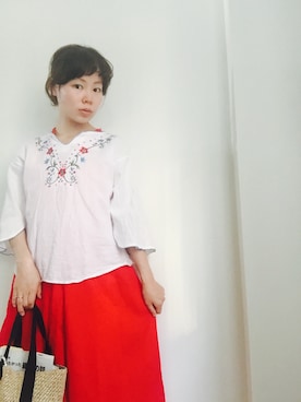 「URBAN RESEARCH（アーバンリサーチ）のアイテム（Straw bag、ベージュ系）」を使った、やよひさん（レディース・154cm）の夏コーディネート