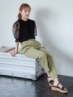 「mysty woman（ミスティウーマン）のレースチュールプルオーバー 912772（Tシャツ/カットソー、ブラック系）」を使った、mystywoman_officialさん（レディース・166cm）の夏コーディネート
