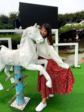 「LOOPのアイテム」を使った、美田さん（レディース・168cm）の春コーディネート