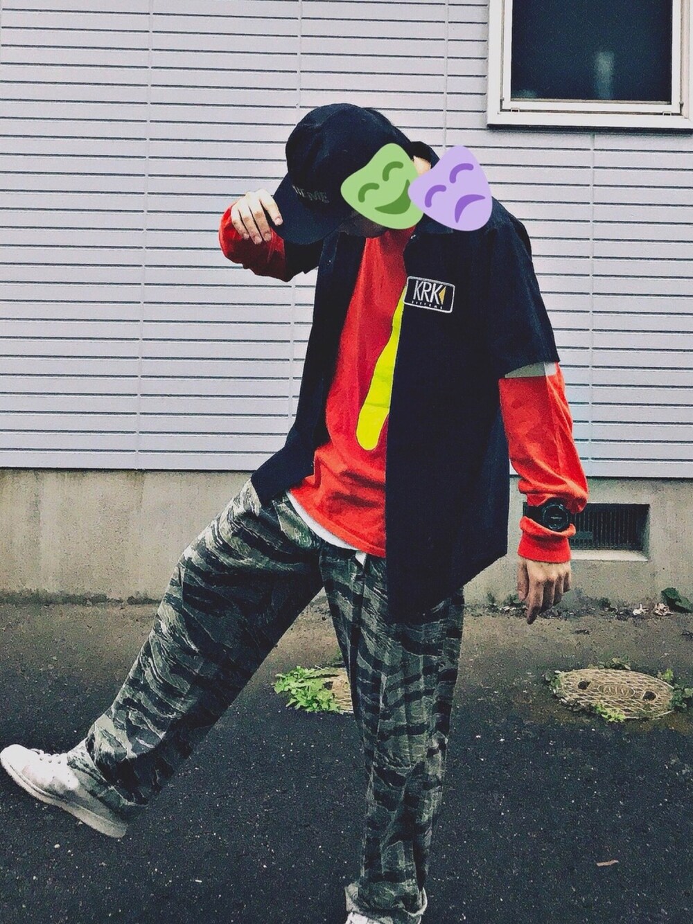 「supreme、Supreme(シュプリーム)、tigercamo、fireman、古着コーデ、古着、ワークシャツ」｜「Supreme のアイテム（キャップ、ブラック系）」を使った、kさん（メンズ・172cm）の春コーディネートの1枚目の写真