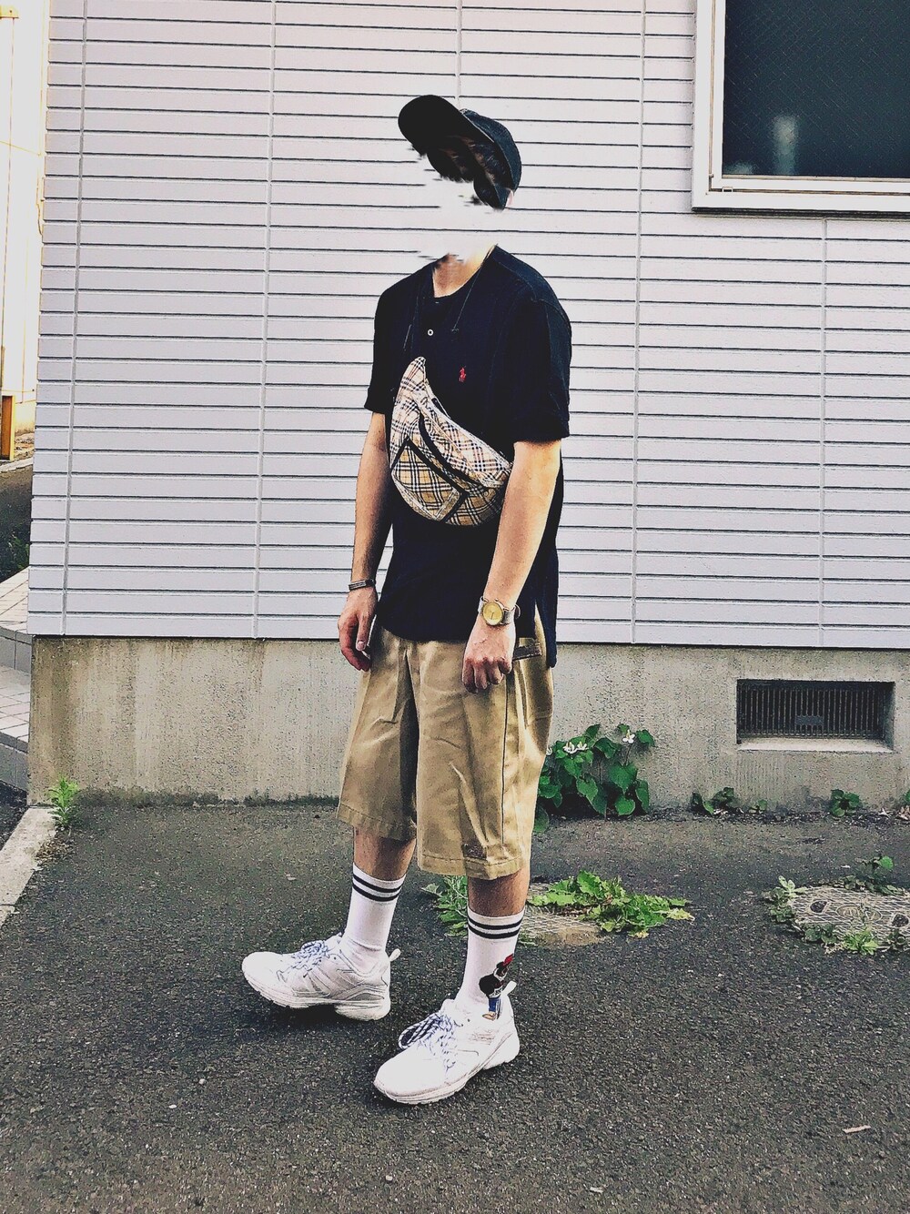 「ootd、ポロシャツ、Polo Ralph Lauren、polobear、burberry、Dickies、チノパン、dunlop、ダッドスニーカー」｜「POLOのアイテム（キャップ、ブラック系）」を使った、kさん（メンズ・172cm）の夏コーディネートの1枚目の写真