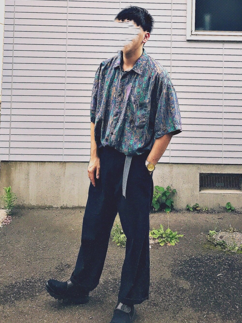 「古着MIX、柄シャツ、タックイン、ootd、おしゃれさんと繋がりたい、古着、NIKE、UNIQLO U、ガチャベルト」｜「usedのアイテム（シャツ/ブラウス、その他）」を使った、kさん（メンズ・172cm）の夏コーディネートの1枚目の写真