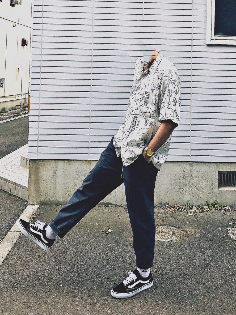 「お洒落さんとつながりたい、VANS、oldschool、Adam et Rope'」｜「usedのアイテム（シャツ/ブラウス、ホワイト系）」を使った、kさん（メンズ・172cm）の夏コーディネートの1枚目の写真
