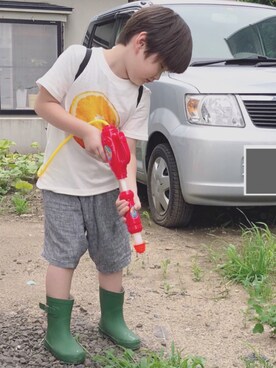 「アイテム（レインシューズ）」を使った、zozoいちさん（キッズ・122cm）の夏コーディネート