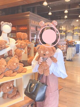 「NICE CLAUP（ナイスクラップ）のアイテム（オールインワン・サロペット）」を使った、ゆちょさん（レディース・165cm）の秋コーディネート