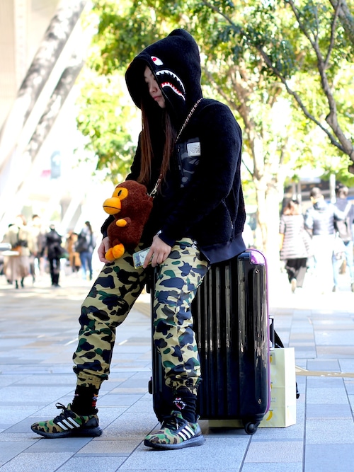 A BATHING APE アベイシングエイプ　ショルダーバッグ A BATHING APE｜アベイシングエイプのショルダーバッグ通販