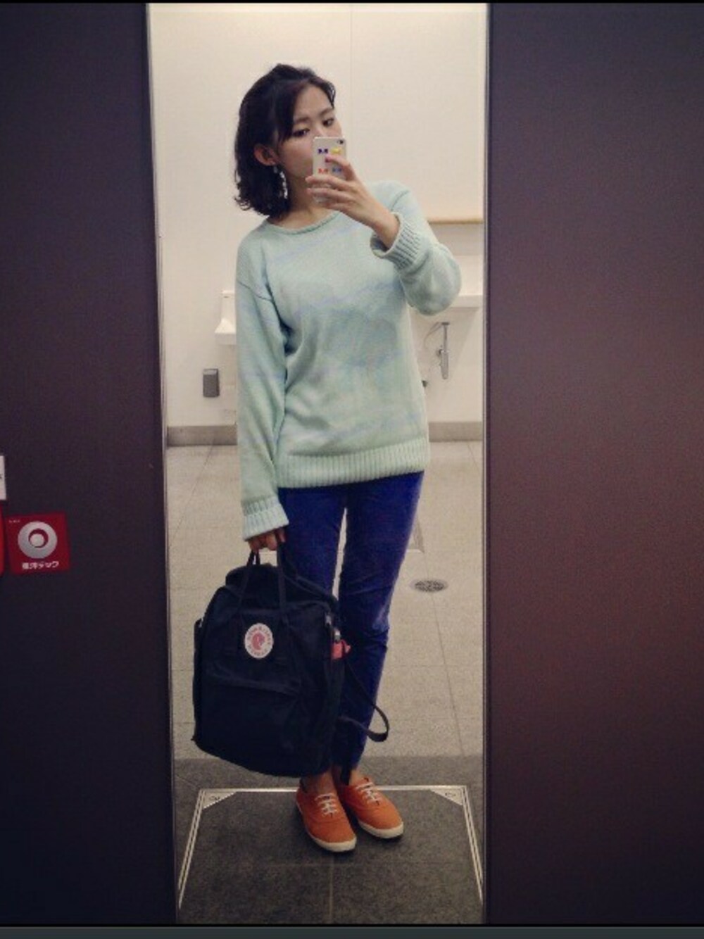 「ピアス（ピアス（両耳用）、ブルー系）」を使った、YURIさん（レディース・159cm）の秋コーディネートの1枚目の写真