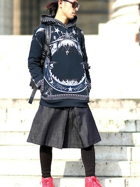 「GIVENCHY（ジバンシイ）のアイテム（パーカー）」を使った、BFさん（メンズ・175cm）の春コーディネート