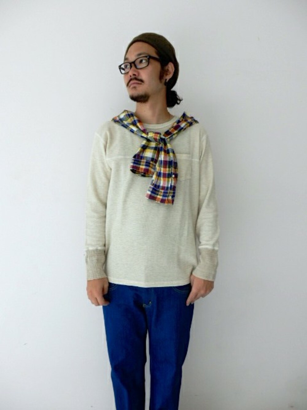 「GYPSY&SONSのサーフニットクルーネック（ニット/セーター、ベージュ系）」を使った、Li【リチウム】さん（メンズ・173cm）の秋コーディネートの1枚目の写真