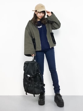 「D-LOOP（ディーループ）のアイテム」を使った、E R Uさん（レディース・157cm）の冬コーディネート