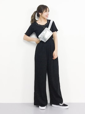 「アイテム（ボディバッグ/ウエストポーチ、シルバー系）」を使った、エル 🍒さん（レディース・157cm）の夏コーディネート