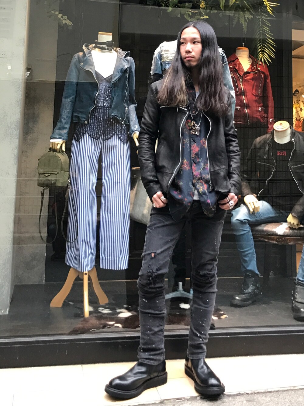 「L.G.B.、14th Addiction、ROYALFLASH、royalflash梅田、ROYAL FLASH、大阪、ライダースジャケット」｜「14th Addictionの【SENSE 2月号掲載商品】14th Addiction/フォーティーンスアディクション/別注CROSS ZIP SINGLE RD（ライダースジャケット、ブラック系）」を使った、AOKIFLASH‼︎!さん（メンズ・166cm）の冬コーディネートの1枚目の写真