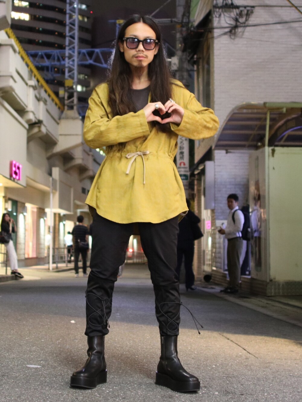 「Azuma.、FR(13)NDS、ROYAL FLASH、Ann Demeulemeester、着物、ナイロンパンツ、ゆるコーデ、大人カジュアル」｜「Azuma.のアイテム（トップス、イエロー系）」を使った、AOKIFLASH‼︎!さん（メンズ・166cm）の夏コーディネートの1枚目の写真