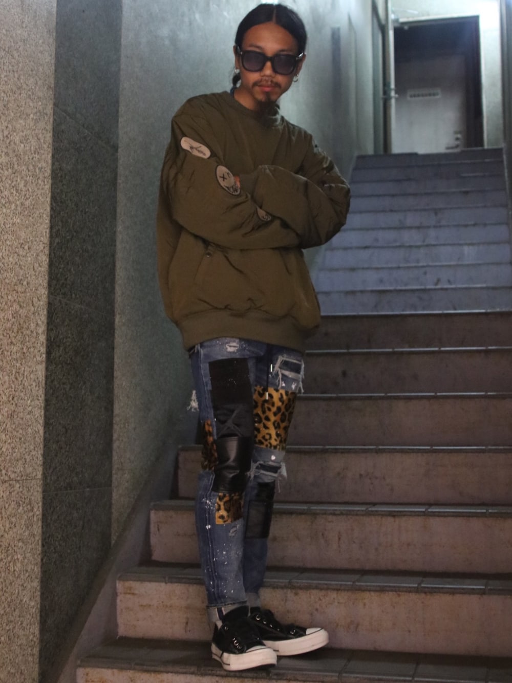 「roar、AVIREX、OVERDESIGN、CONVERSE ADDICT、ROYAL FLASH、MA-1、プルオーバー、スキニーデニム、レオパード、リメイク」｜「roarの【先行予約】【別注】AVIREX×roar/TYPE MA-1 CREW NECK WAPPEN CUSTOM（ジャケット/アウター、グリーン系）」を使った、AOKIFLASH‼︎!さん（メンズ・166cm）の夏コーディネートの1枚目の写真