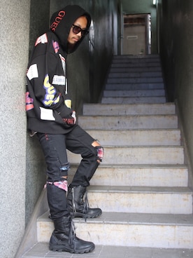「KMRii（ケムリ）のアイテム（スニーカー）」を使った、AOKIFLASH‼︎!さん（メンズ・166cm）の秋コーディネート