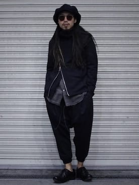「ISAMU KATAYAMA BACKLASH（イサムカタヤマバックラッシュ）のアイテム（パーカー）」を使った、AOKIFLASH‼︎!さん（メンズ・166cm）の冬コーディネート