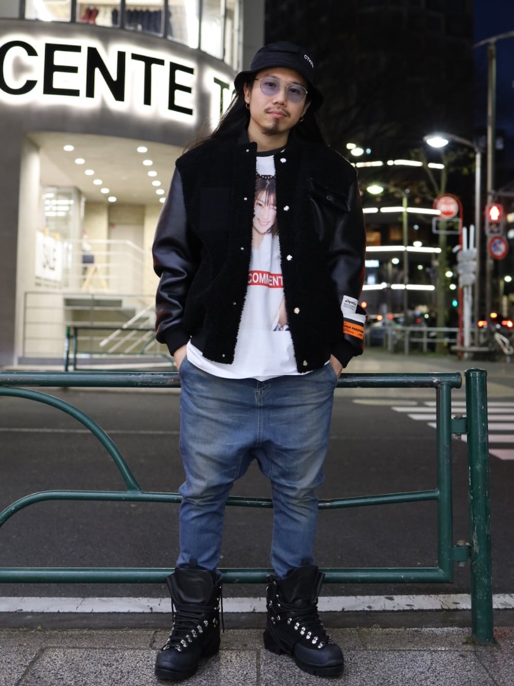 「カジュアルコーデ、オトナカジュアル、ストリートMIX、ボックスロゴ、サルエルデニム、ISAMU KATAYAMA BACKLASH、NO COMMENT PARIS、唯井まひろ、heronpreston、ROYAL FLASH」｜「HERON PRESTONのアイテム（ジャケット/アウター、ブラック系）」を使った、AOKIFLASH‼︎!さん（メンズ・166cm）の冬コーディネートの1枚目の写真