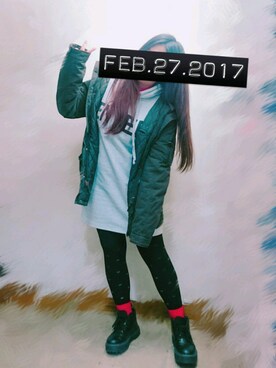 「寒い」｜「アイテム（ミリタリージャケット）」を使った、Han✨©さん（レディース・165cm）の春コーディネート