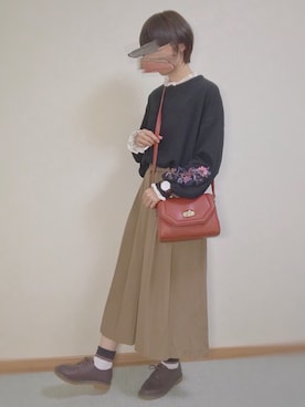 「サッチェルバッグ」｜「アイテム（スウェット）」を使った、Nana.Wさん（レディース・163cm）の秋コーディネート