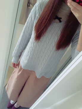 「INGNI（イング）の『２／１６ヒルナンデスご紹介商品』ケーブルＶネックサイドスリットニット/レディース-2017ＳＳ-（ニット/セーター、ブルー系）」を使った、ルイズさん（レディース・154cm）の春コーディネート