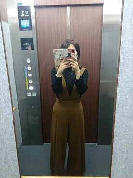 「アイテム（サロペット/オーバーオール、ブラウン系）」を使った、keikoさん（レディース・162cm）の冬コーディネート