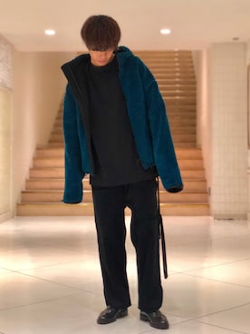 「ブルー×ブラック」｜「アイテム（ブルゾン）」を使った、クリワキタカヒロさん（メンズ・172cm）の秋コーディネート