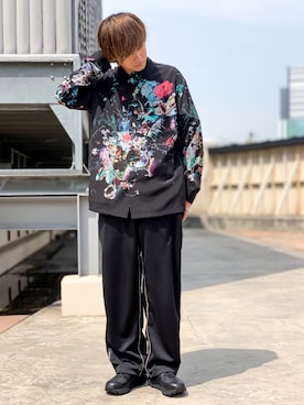「SYU.HOMME/FEMM（シュウ）のアイテム」を使った、クリワキタカヒロさん（メンズ・172cm）の春コーディネート