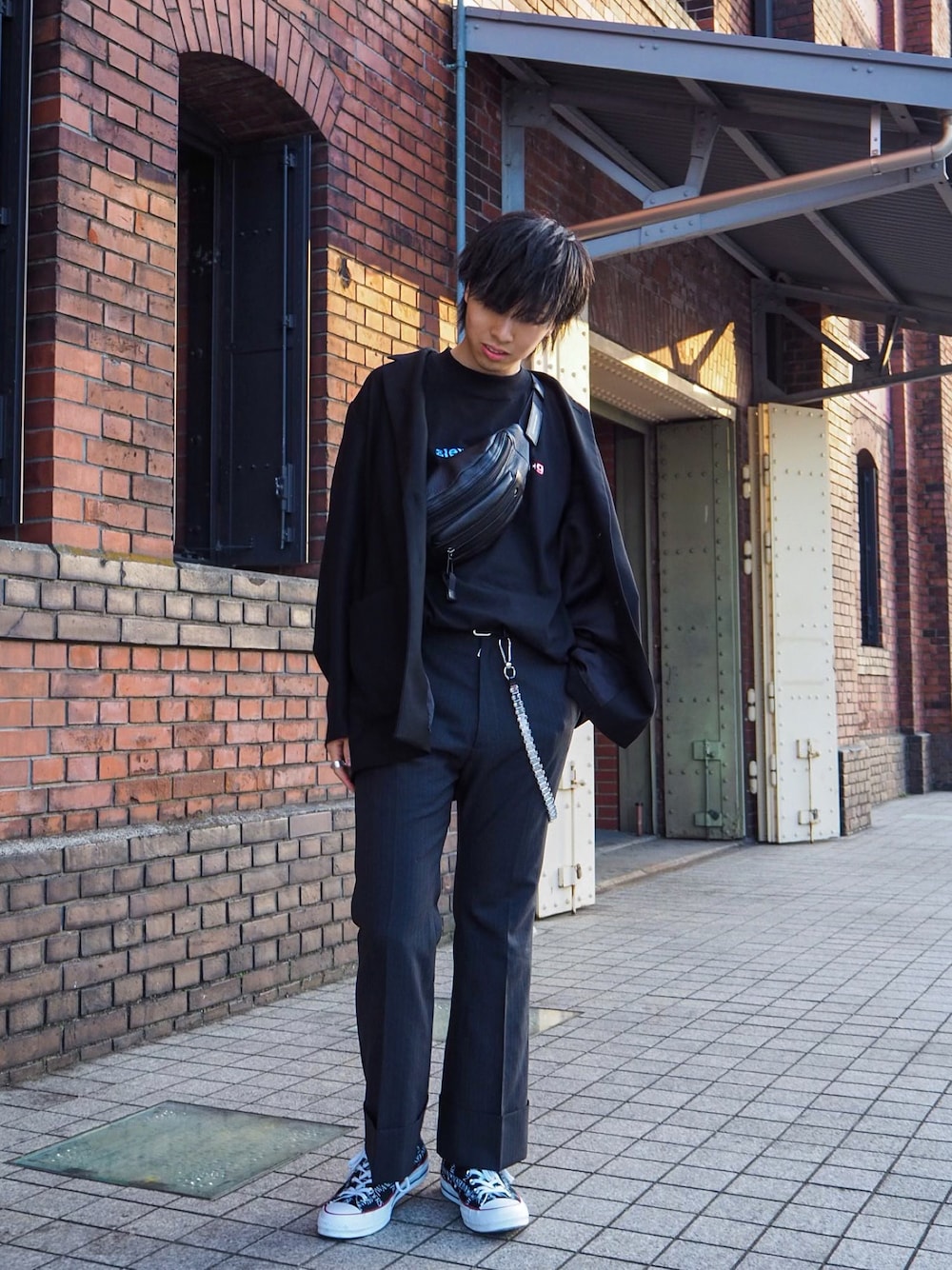 DSQUARED2のウォレットチェーンを使った人気ファッション