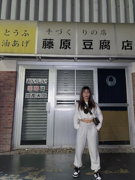「アイテム（チノパンツ）」を使った、yourpeachccさん（レディース・158cm・10代）の冬コーディネート