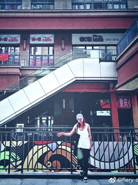 「ZARA（ザラ）のアイテム（キャミソール、ホワイト系）」を使った、flory-dxhさん（レディース）の冬コーディネート